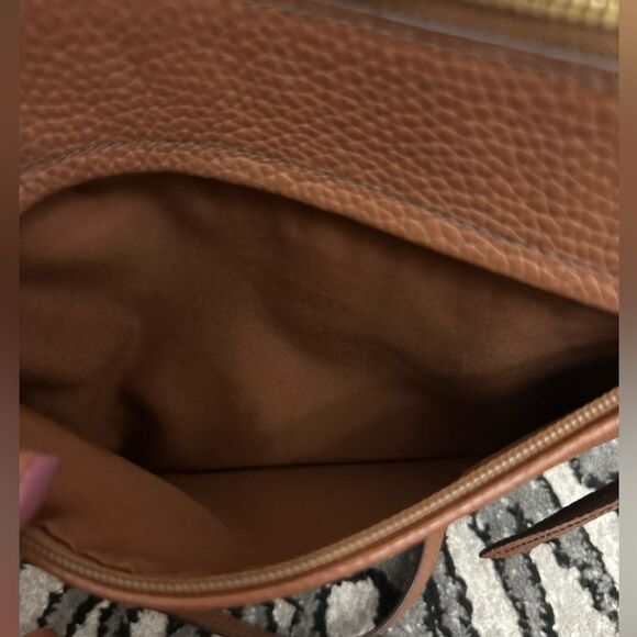 Fossil Tan Leather Crossbody Bag - Picture 6 of 10